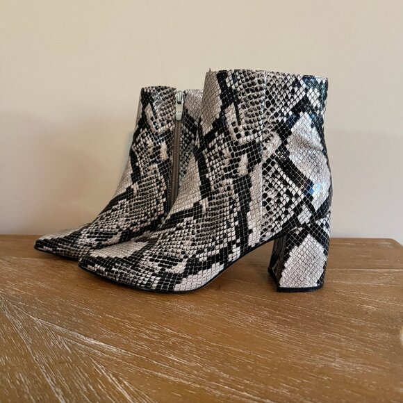 Marc Fisher Snakeskin Bootie Size 7.5 Pointed Toe Side Zip 3″ Heel Ankle Boot - Picture 3 of 10